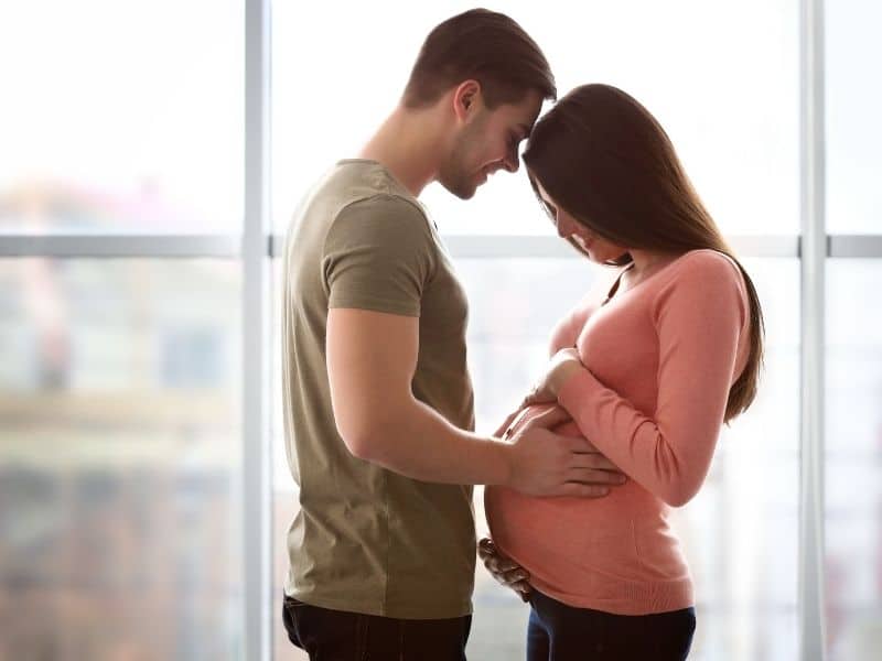Czy seks w ciąży jest bezpieczny? Na co trzeba uważać i czego unikać?